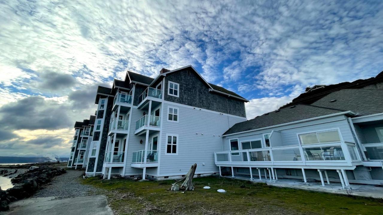 Tides Inn & Suites بورت تاونسند المظهر الخارجي الصورة