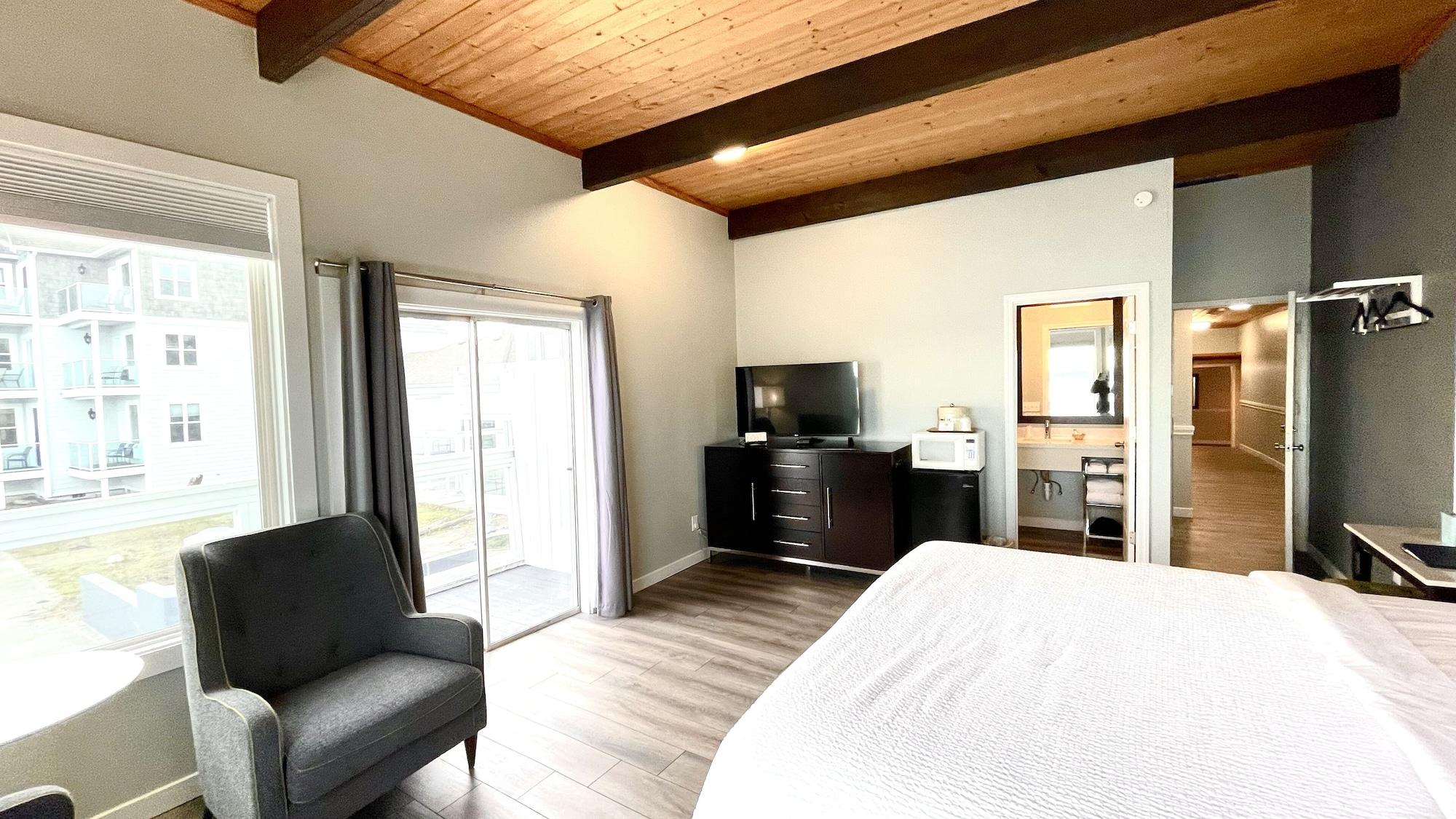 Tides Inn & Suites بورت تاونسند المظهر الخارجي الصورة