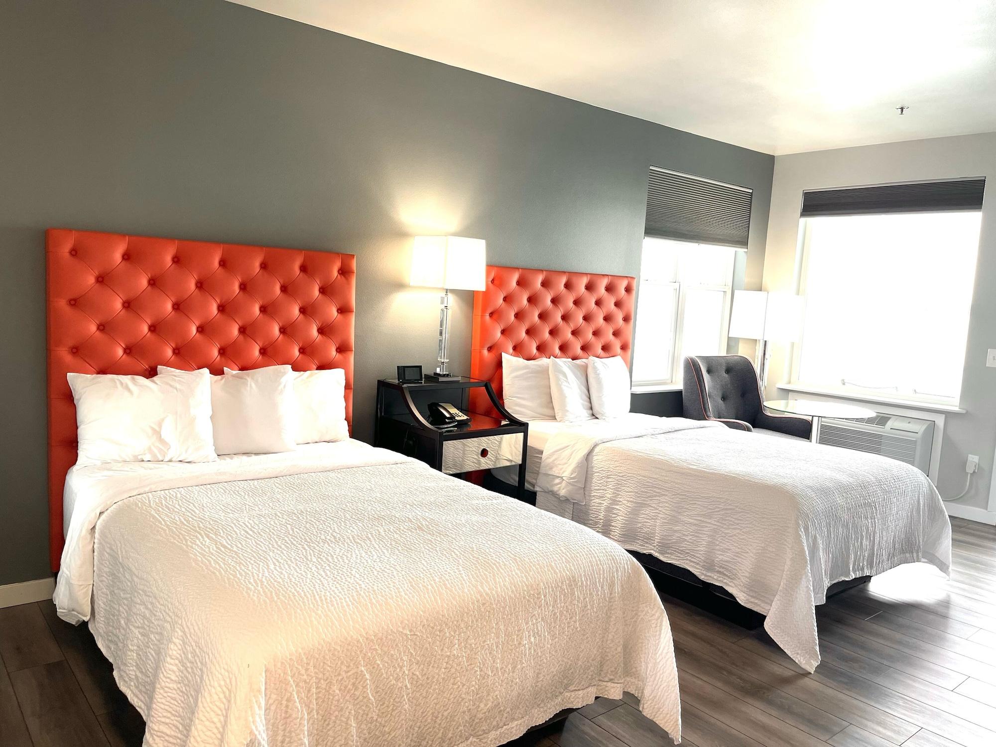 Tides Inn & Suites بورت تاونسند المظهر الخارجي الصورة