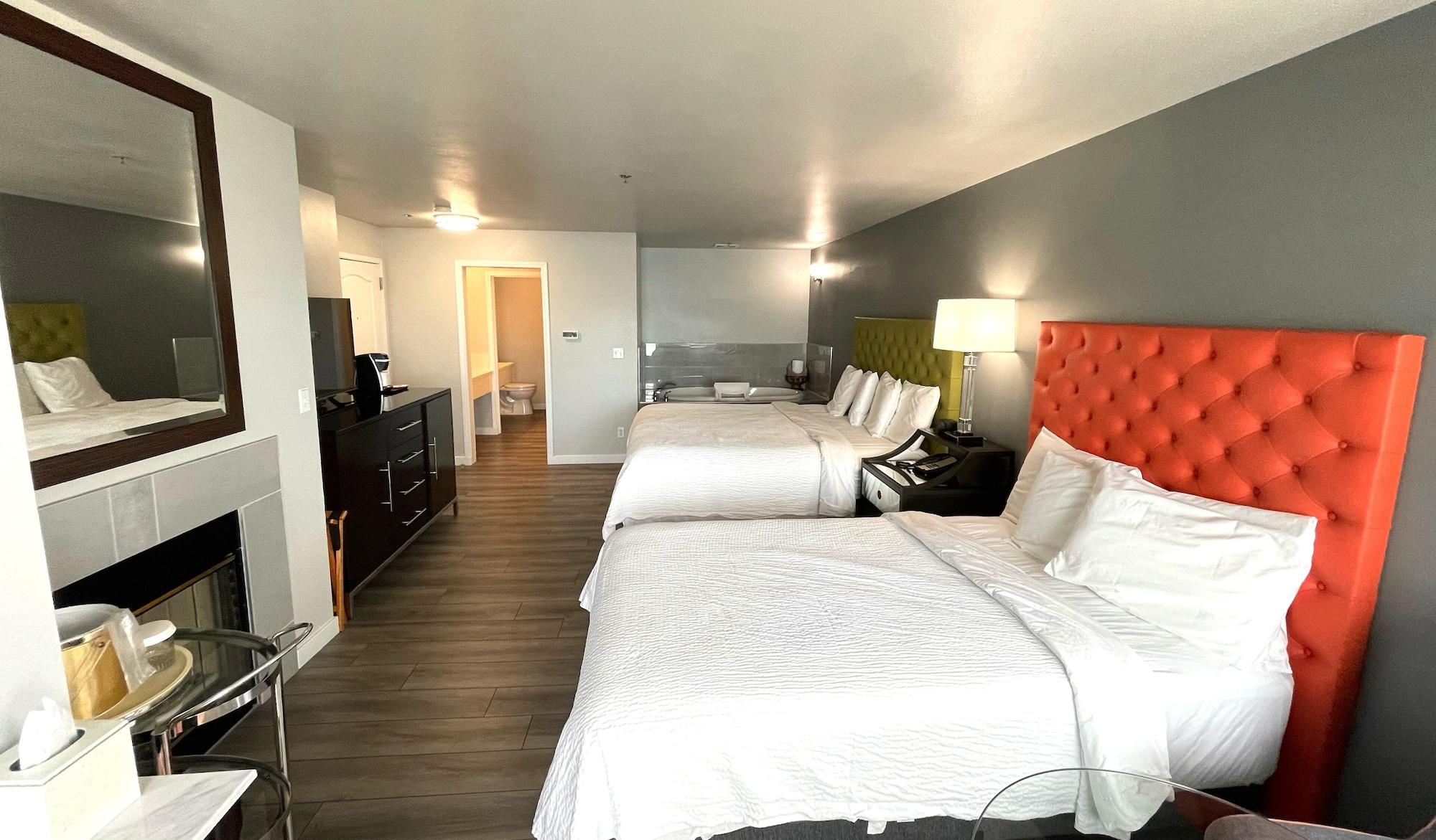 Tides Inn & Suites بورت تاونسند المظهر الخارجي الصورة