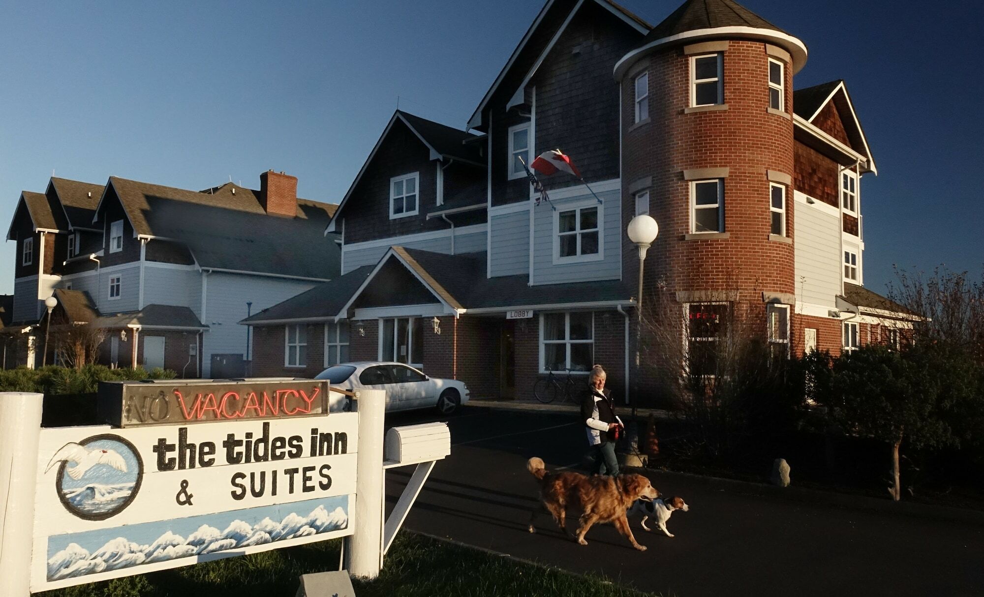 Tides Inn & Suites بورت تاونسند المظهر الخارجي الصورة
